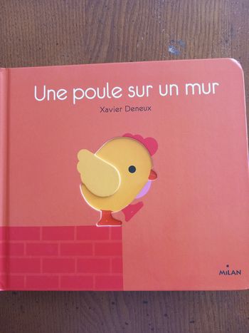 Livre une poule sur un mur 