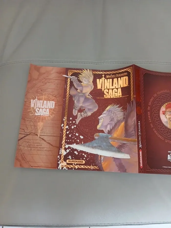 Jaquette Collector Vinland Saga bronze - festival de la bd - photo numéro 2