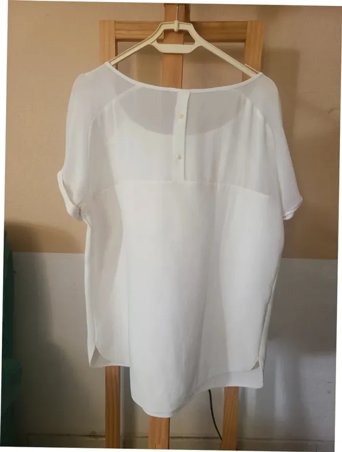 Haut blanc taille M - photo numéro 2