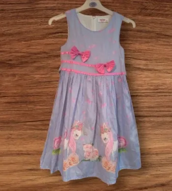 👗 Magnifique robe licorne – Taille 9-10 ans 🦄