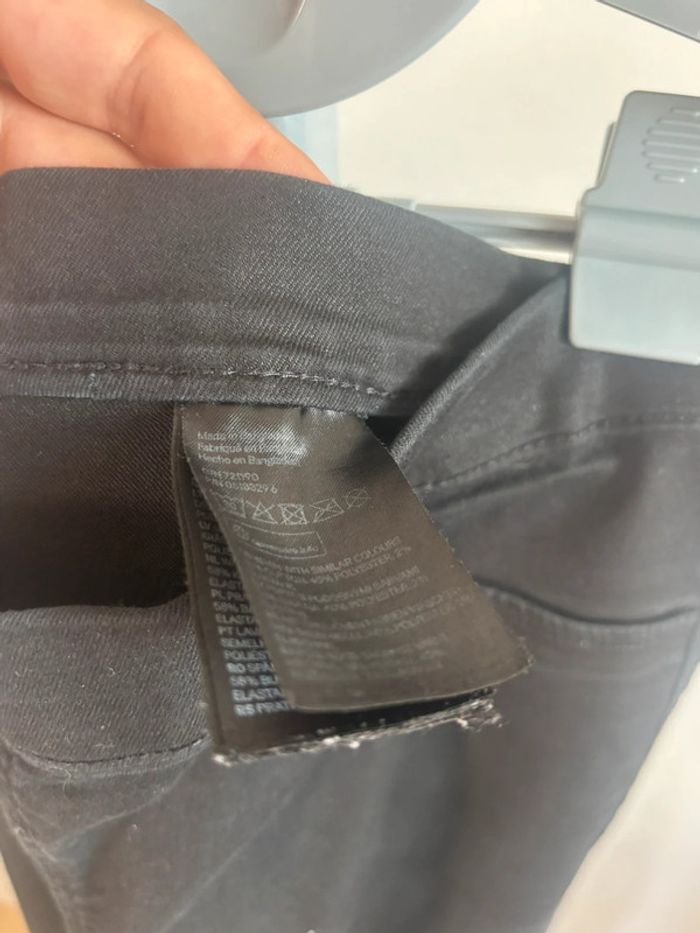 Jeans noir H&M taille 38 coupe slim - photo numéro 7