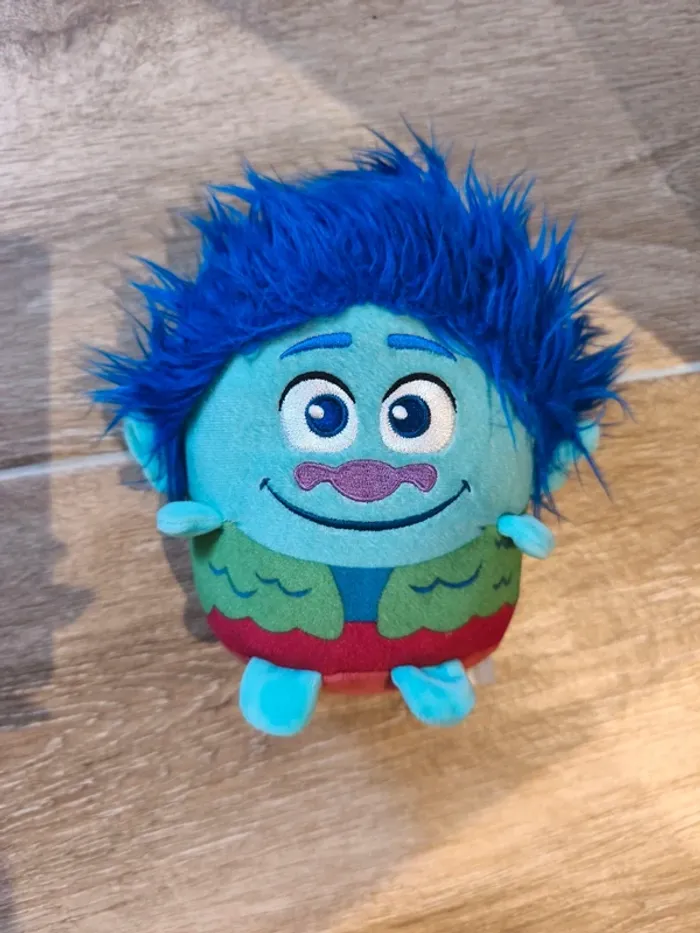 Peluche les trolls