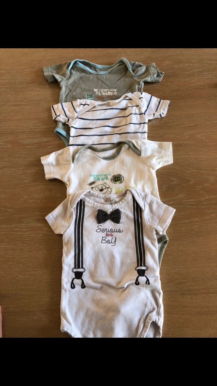 Lot de bodies - photo numéro 4