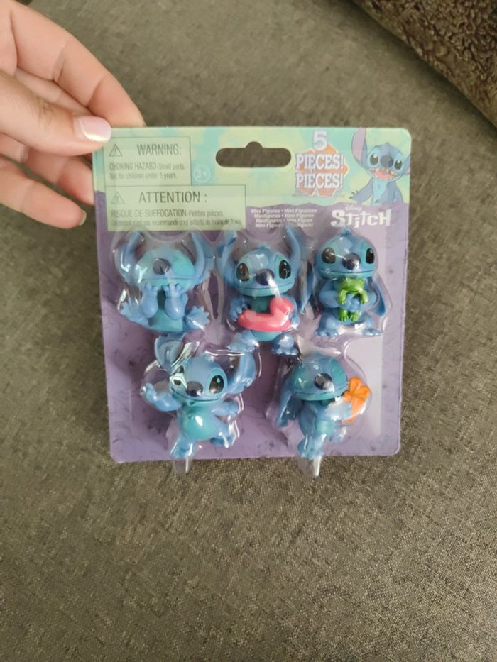 Lot figurines stitch