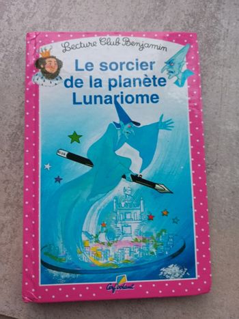Livre pour enfant Le sorcier de la planète Lunariome