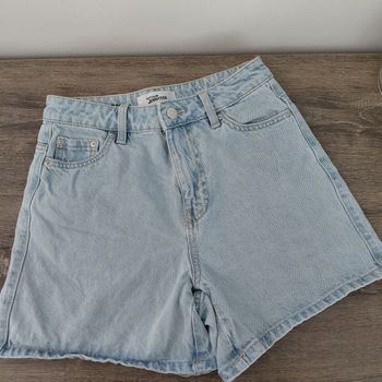 Jennyfer - short en jean's bleu clair Mom t 34