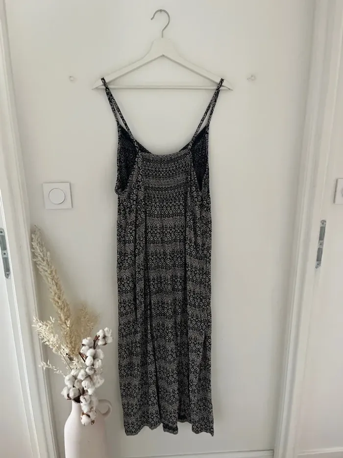 Robe noir et grise - photo numéro 4