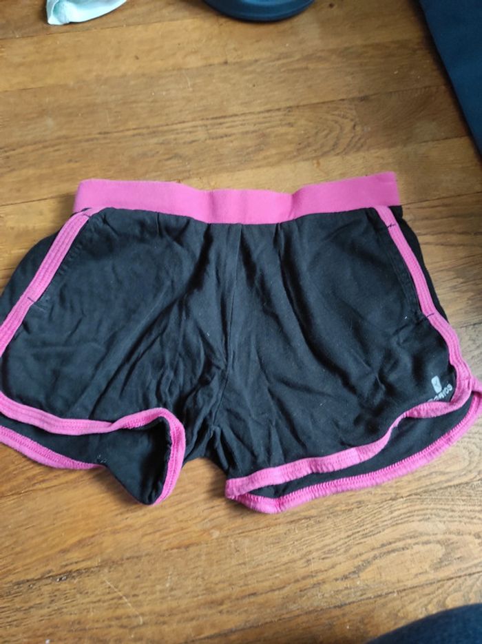 Short noir et rose
