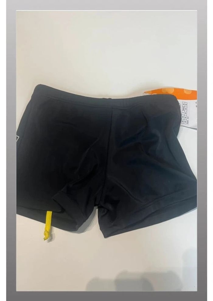 Short de bain noir avec grafitti Aqua Sphere Taille 10 ans - photo numéro 2