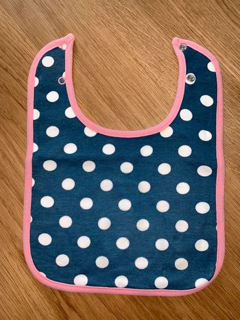 Bavoir bébé Hema Bleu blanc rose  Visuel coeurs  Jersey