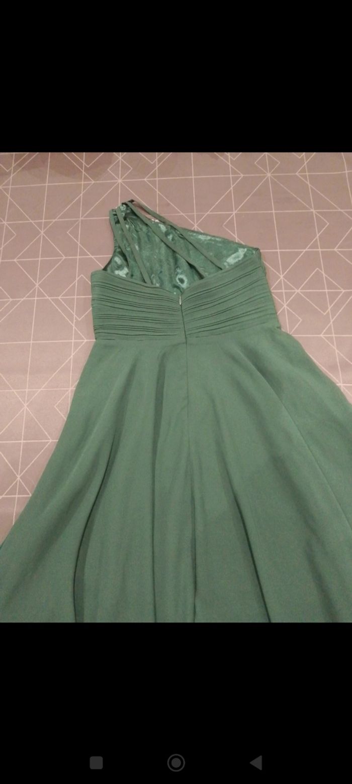 Robe verte pour fête - photo numéro 2
