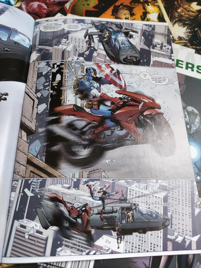 Lot 12 comics Avengers - photo numéro 8