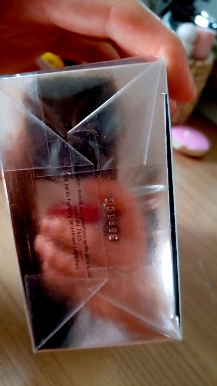 Parfum la vie est belle - photo numéro 4