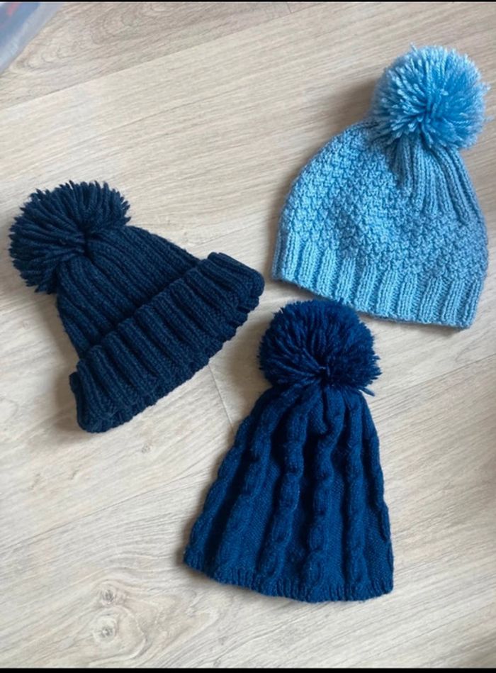 Lot de 3 bonnets à pompons bleu ciel bleu marine 3 ans 4 ans 5 ans garçon fille hiver chaud tête