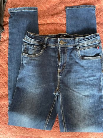 Jeans tape à l’œil 14 ans