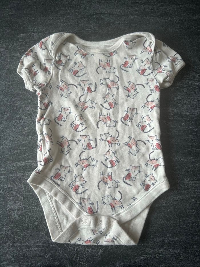 2 body Taille 12-18mois - photo numéro 1