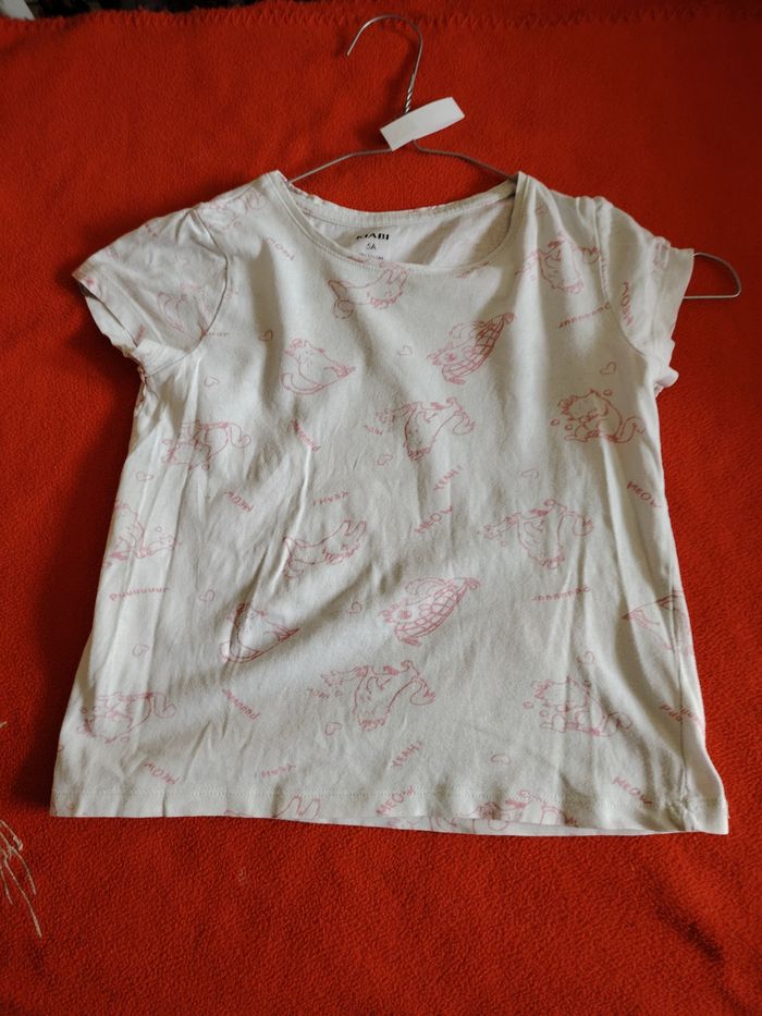 Tee-shirt à motit - photo numéro 1