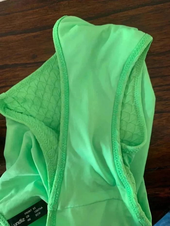 Sublime maillot de bain vert néon décolleté plongeant Undiz taille xs très bon état - photo numéro 9