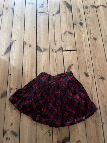 Jupe écossais cinq ans