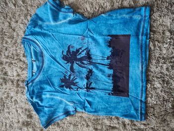 Tee-shirt taille 4 ans