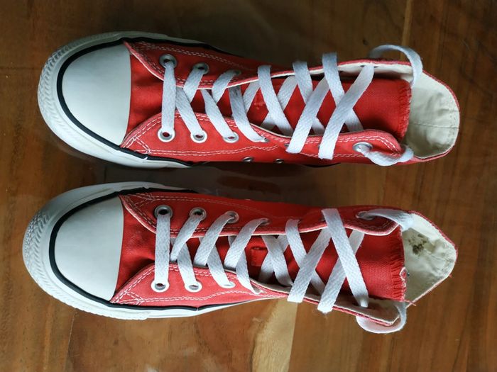 Baskets montantes rouges Converse t. 37 - photo numéro 2