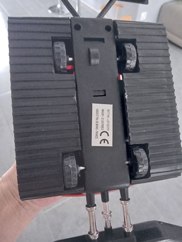 Jolie dameuse chasse neige - photo numéro 4