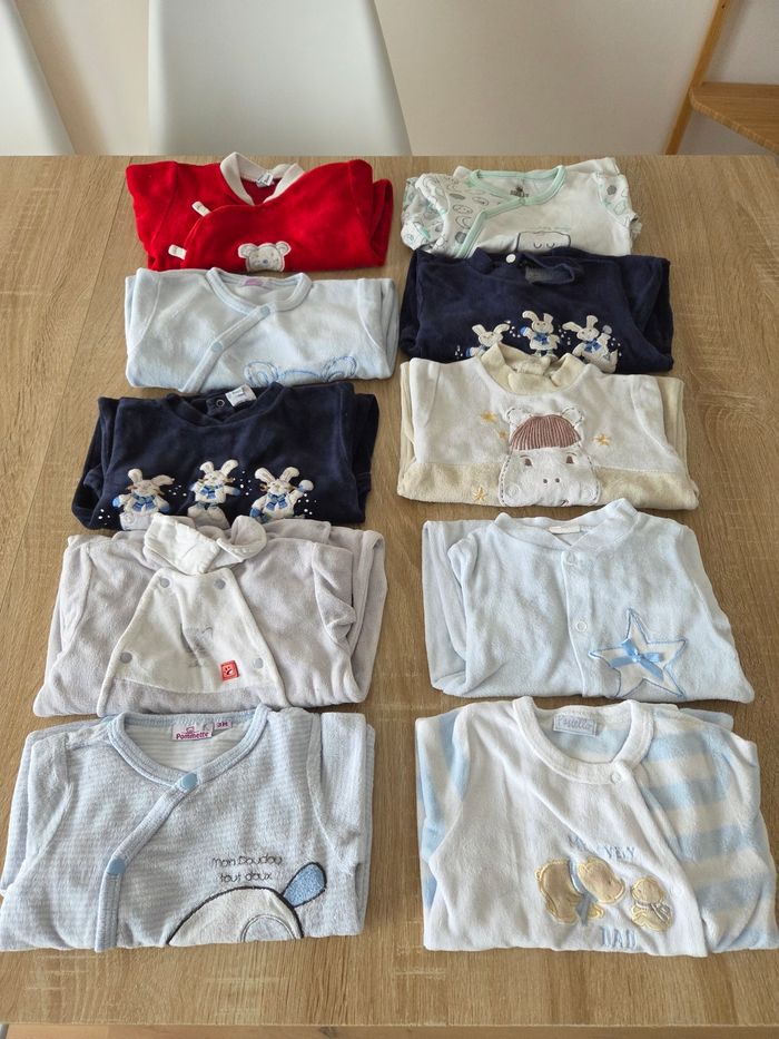 Lot de 10 pyjamas garçon - taille 3 mois