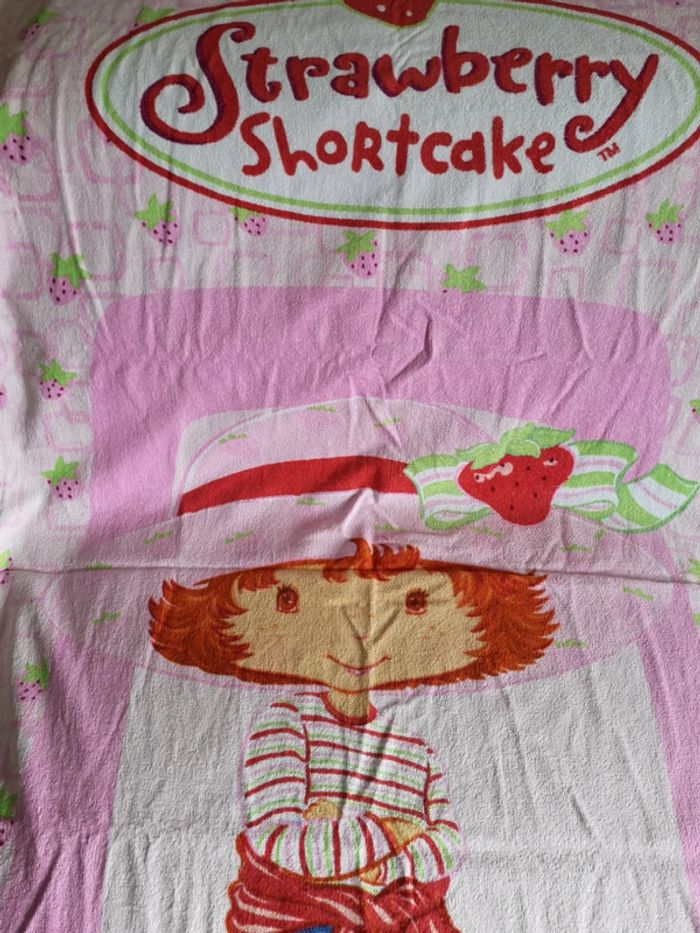 Serviette de plage fille Charlotte aux fraises 🍓 - photo numéro 2