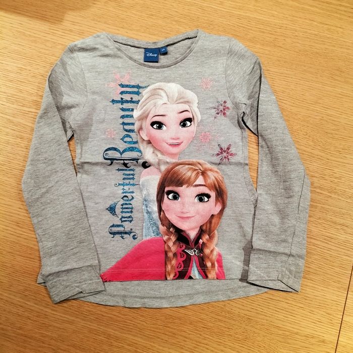 Tee-shirt Reine des neiges - 5/6 ans.