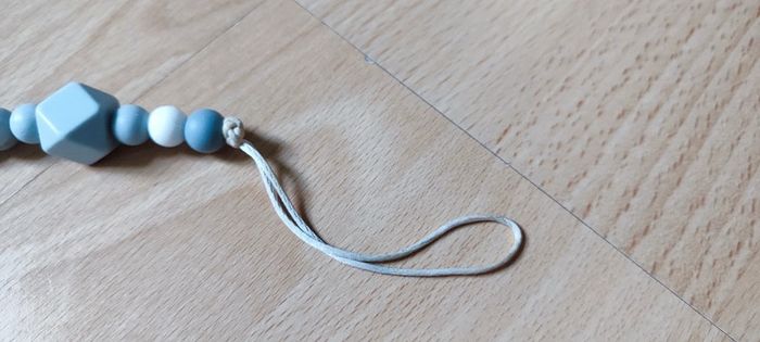 Attache tétine gris - photo numéro 3