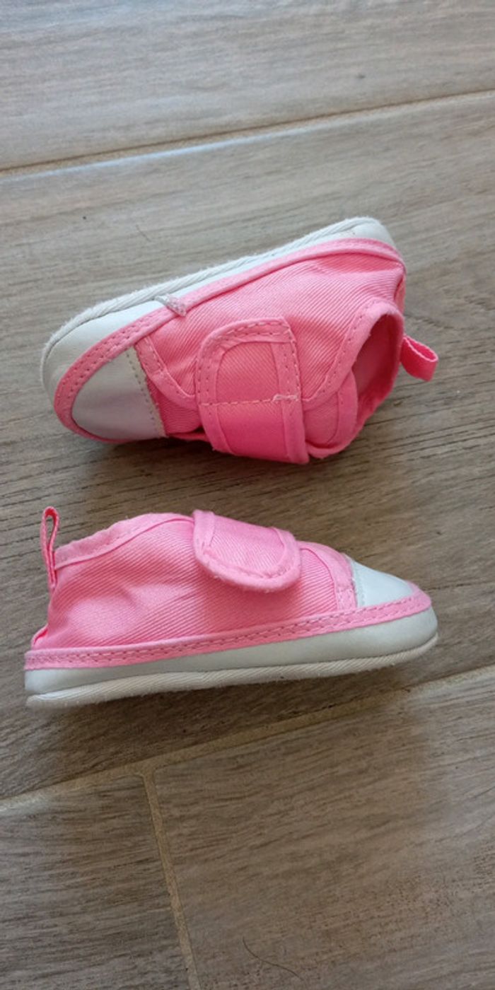 Chaussons bébé roses à scatch/velcro - photo numéro 2