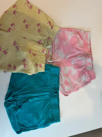 3 shorts fille
