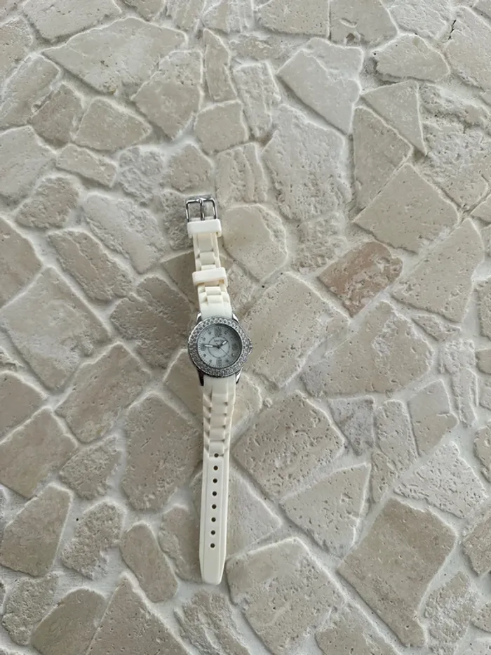 Très belle montre Louis Pion