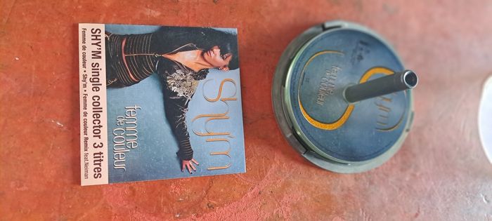 Cd shym femme de couleur