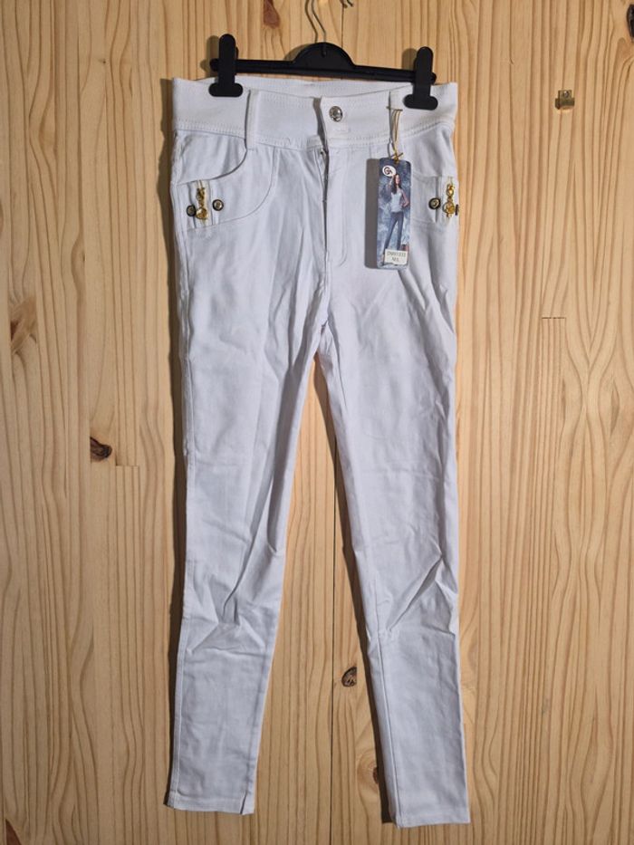 Pantalon - photo numéro 2