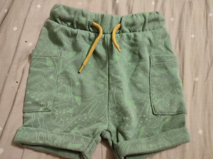 Short vert 9 Mois