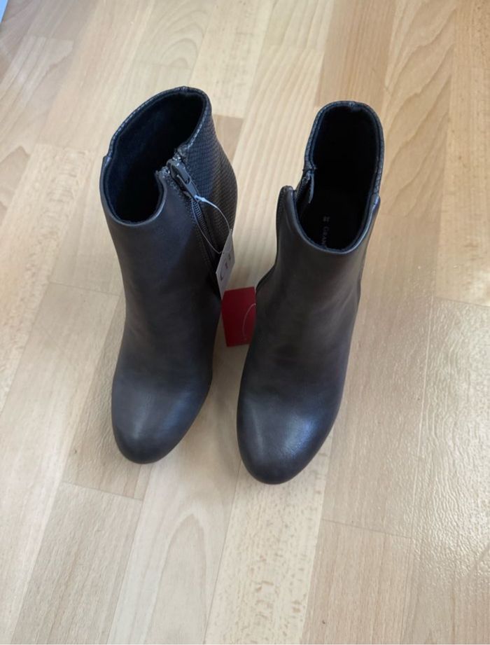 bottines à talons neuves