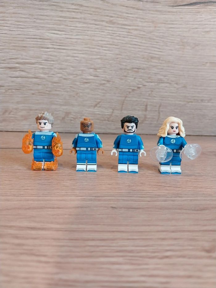 Figurine type lego les 4 Fantastiques Marvel