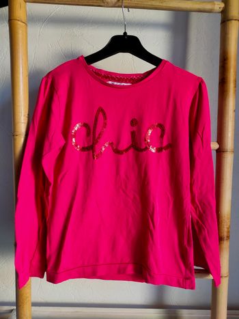T.shirt fuchsia taille 10 ans