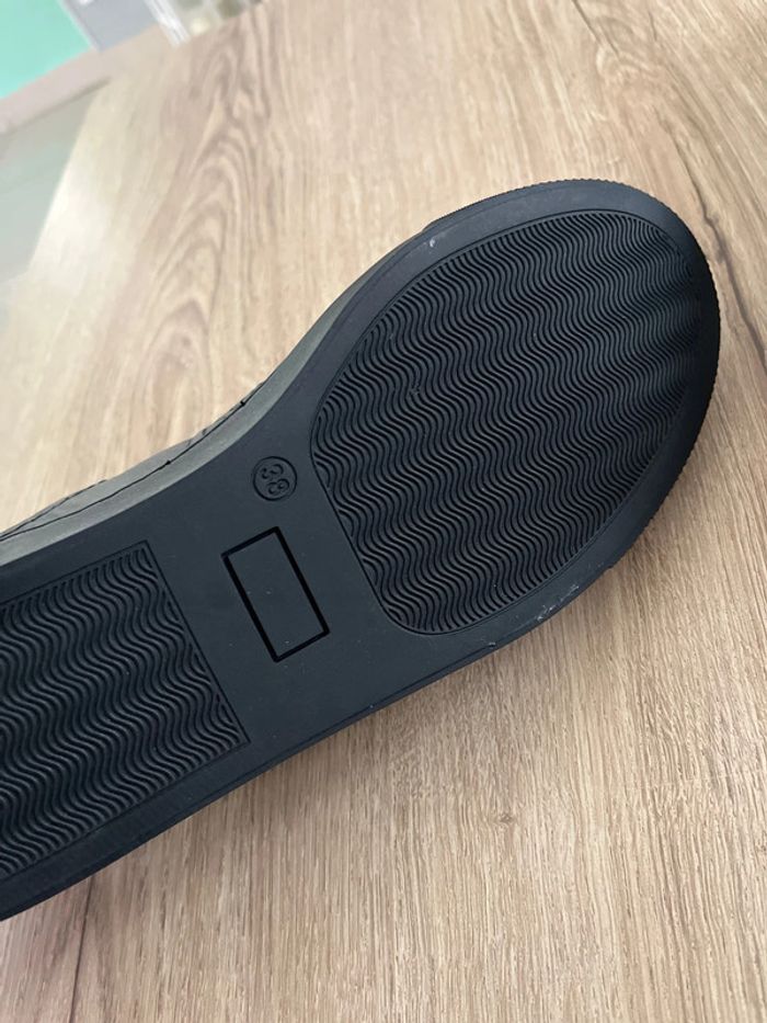 Paire de basket de service en cuir Robur taille 38 neuve - photo numéro 5