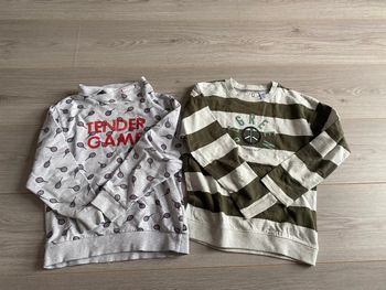 Lot 2 sweat  shirt 8 ans