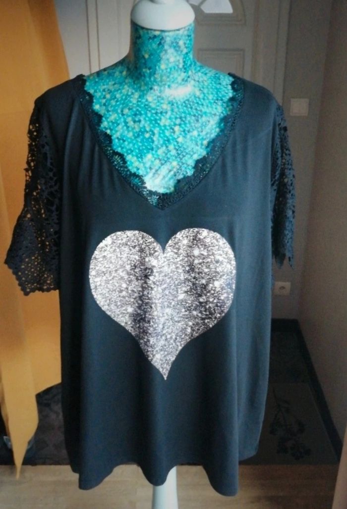 Joli tee-shirt motif cœur