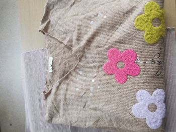 Pull camel fleurs moumoute