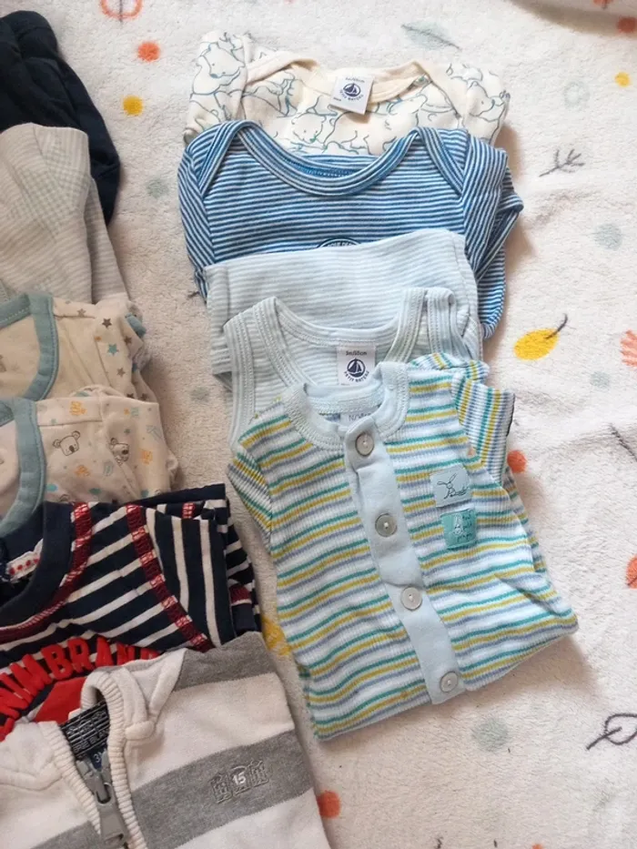 Lot bébé 3 mois - photo numéro 3