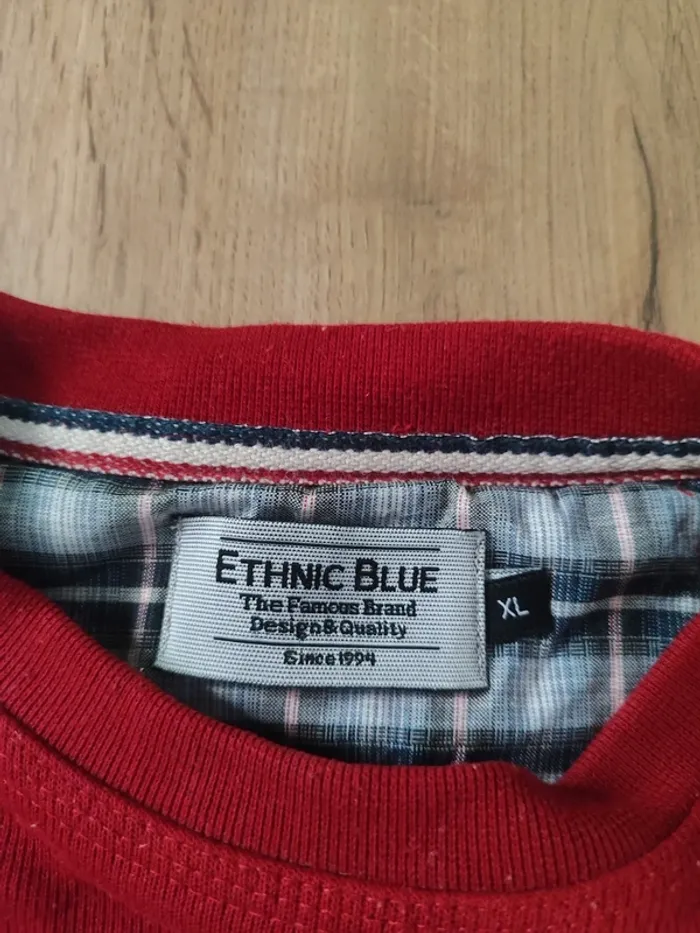 Pull Homme Col Rond Ethnic Blue Rouge - Taille XL - Coton Polyester - Très Bon État - photo numéro 4