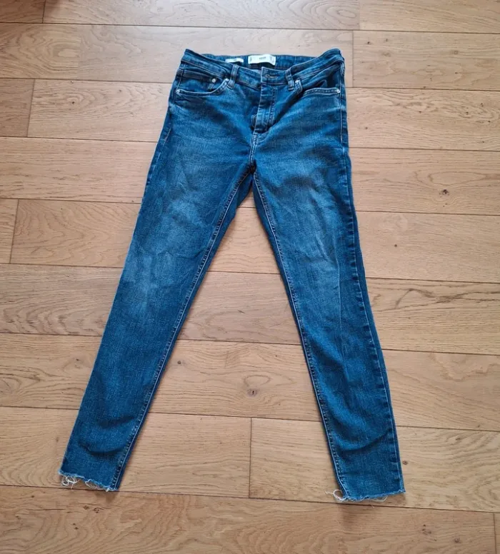 Jean Mango modèle Isa bleu foncé skinny style crop taille 36