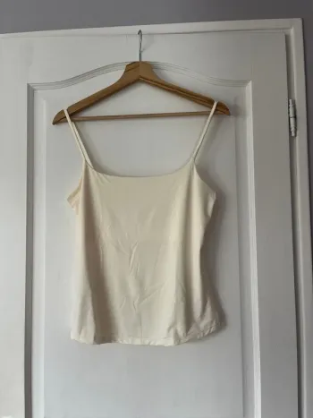 Top Slim Fit Bretelles fines - -Débardeur écru Mango - Taille M - Neuf avec étiquette