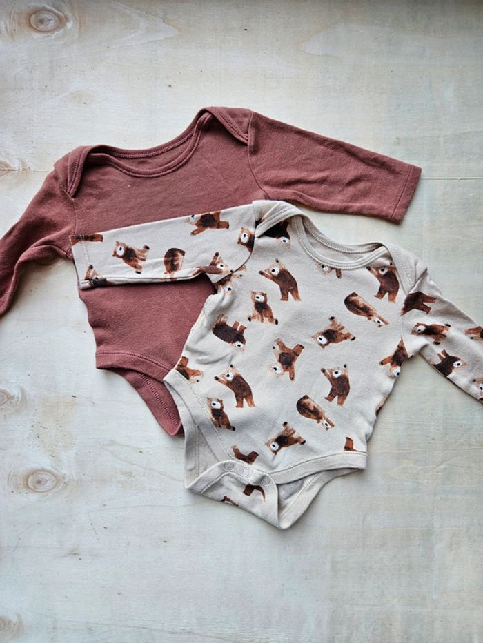 Lot de 2 bodies taille 3-6 mois