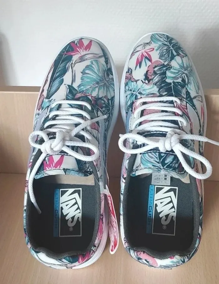 Basket femme vans  neuve - photo numéro 4