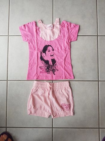 Ensemble tee shirt + short 8 ans